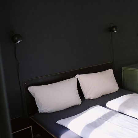 Hostel & Garten Eden Lipsk Zewnętrze zdjęcie
