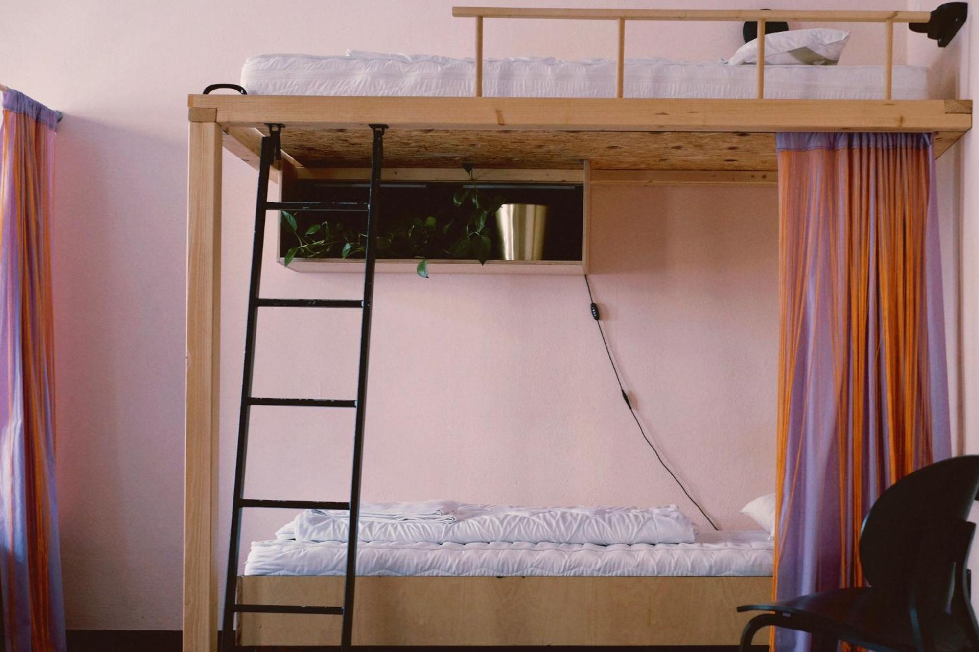 Hostel & Garten Eden Lipsk Zewnętrze zdjęcie